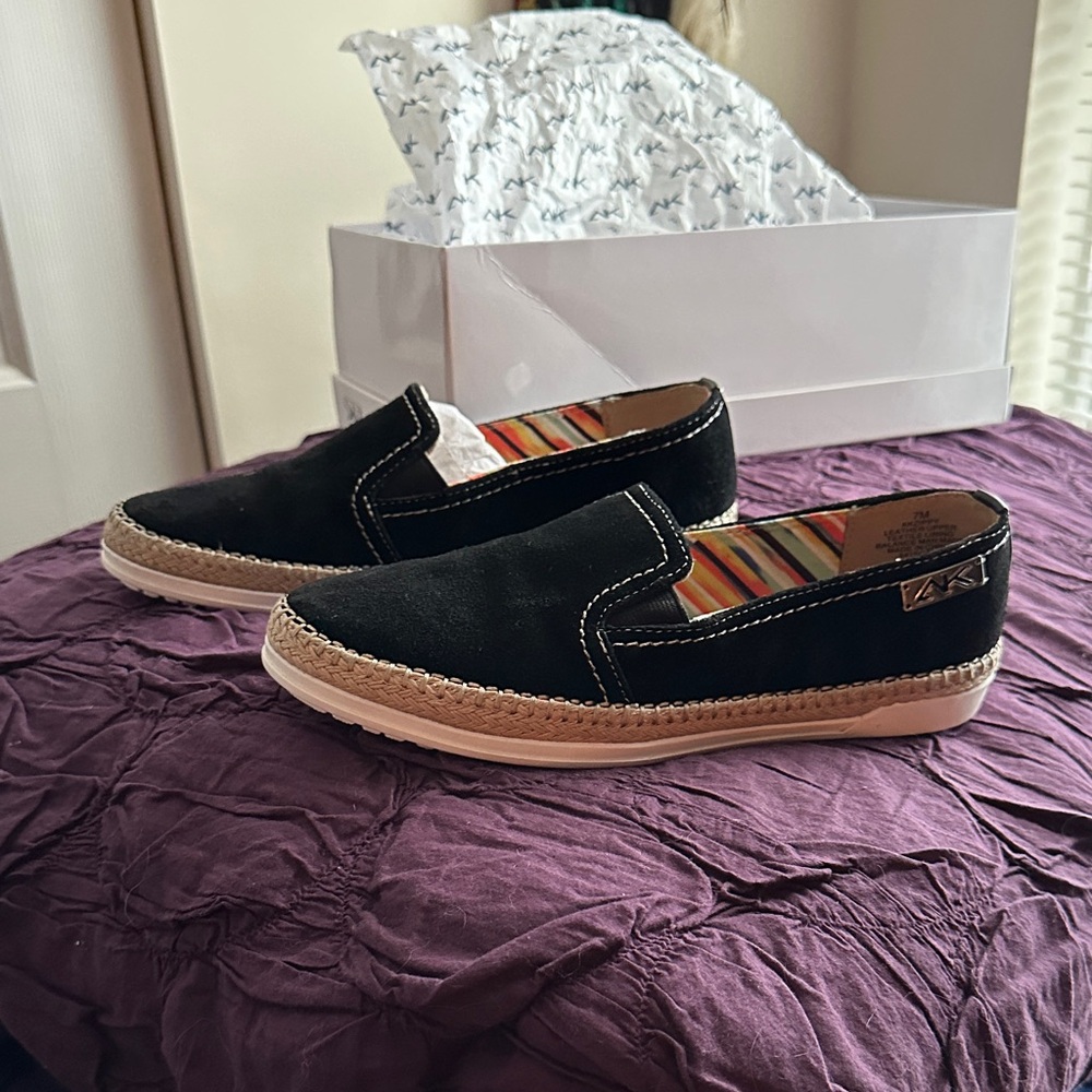 NWT - Anne Klein Black Suede Espadrille Flats